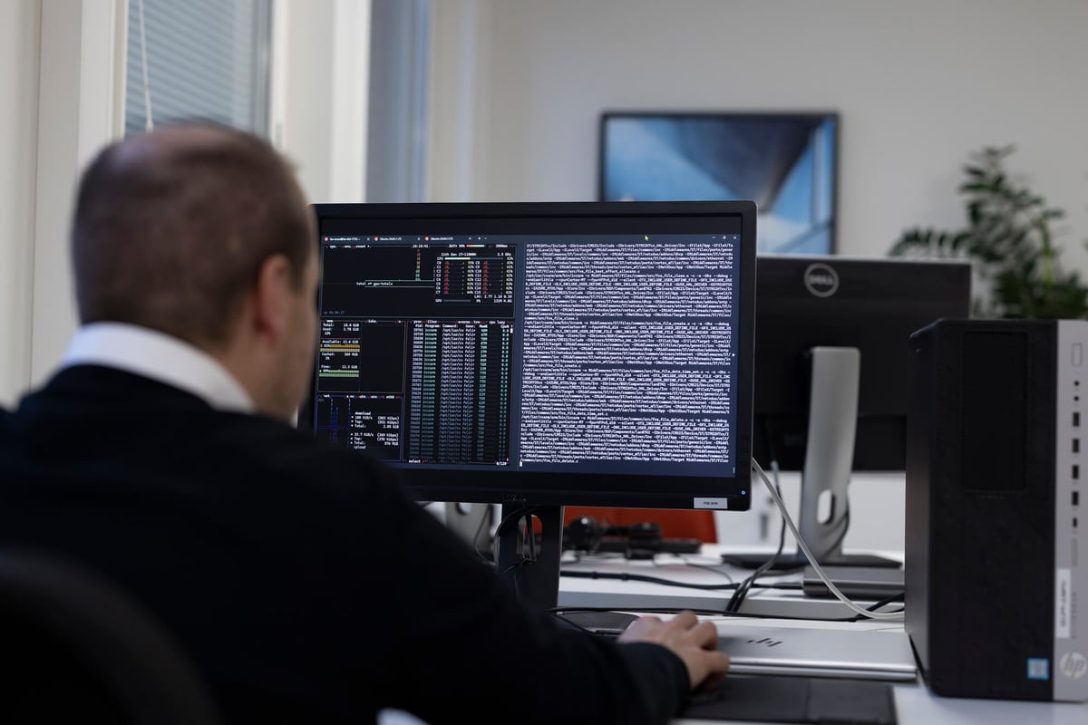 組込み開発におけるCI/CDと実機単体テスト：効率化と品質向上を実現する手法