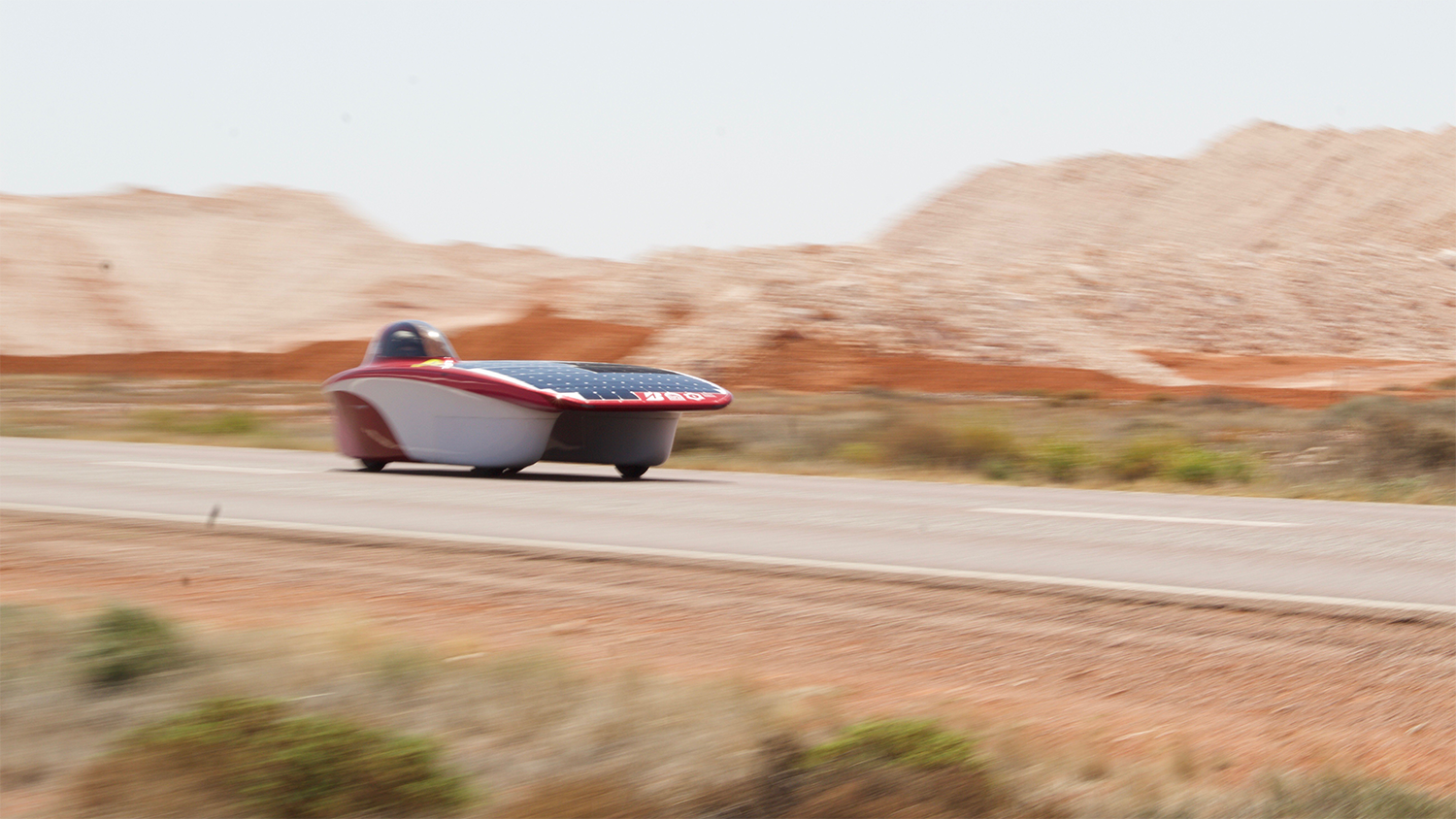 stanfordsolarcar_race2017_image3.png